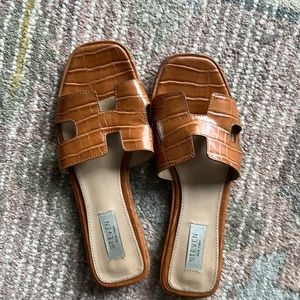 MOVING SALE: Steven New York sandals